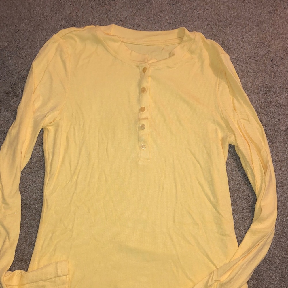 Neon yellow tshirt